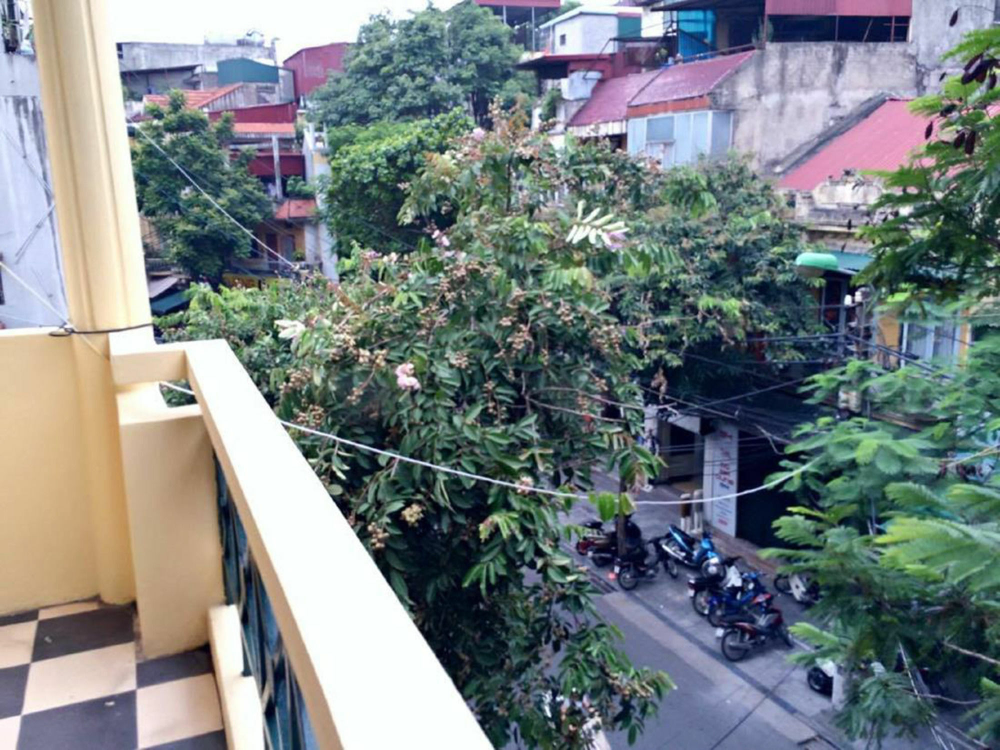 Thuc At 3Am Pansiyon Hanoi Dış mekan fotoğraf